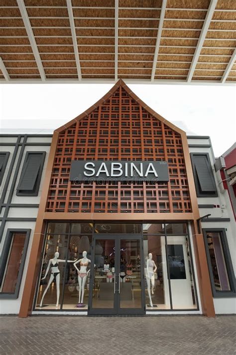 is sabina store legit.